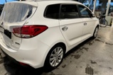 KIA Carens (4)